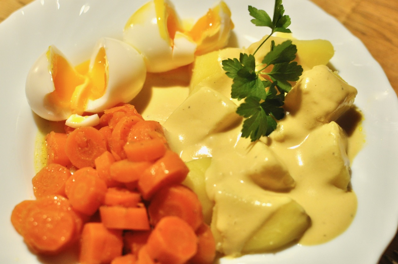 Salzkartoffeln mit Ei, Senfsoße &amp; Karottengemüse – Mit Leib &amp; Seel&amp;#39;